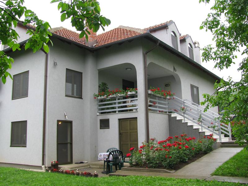 004 (1)