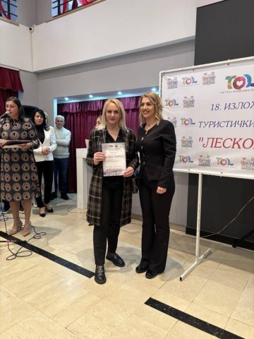 dve nagrade za TOO Knic 02